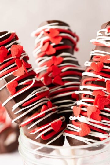 Valentine’s Day Marshmallow Pops