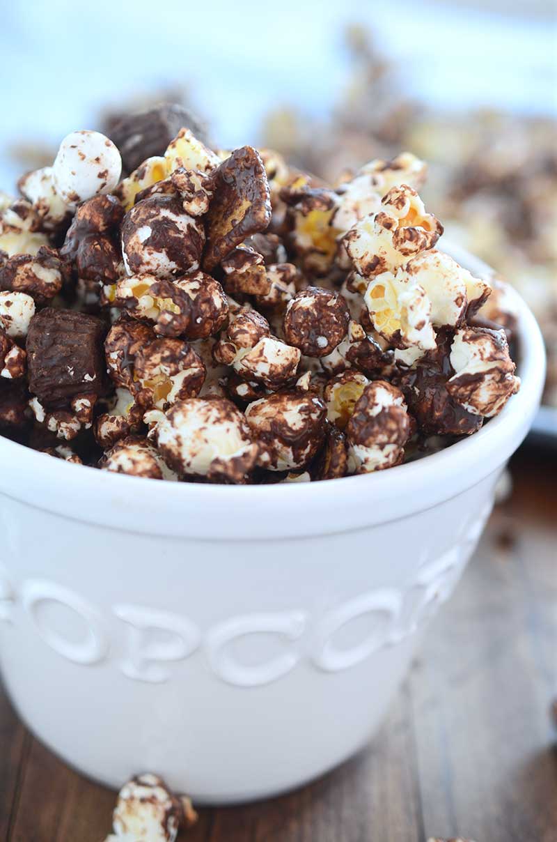 Peanut Butte Cup Smores Popcorn 1 Dessert Popcorn Recipes